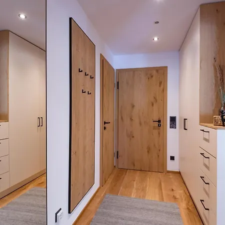 Sonnen-chalet Mit Grosszuegiger Terrasse דירה *