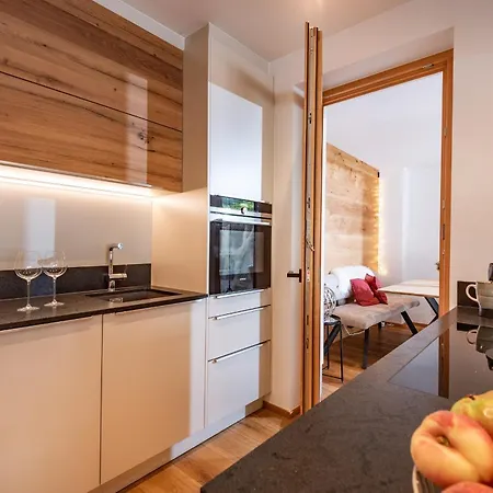 Apartment Sonnen-chalet Mit Grosszuegiger Terrasse Kirchberg in Tirol